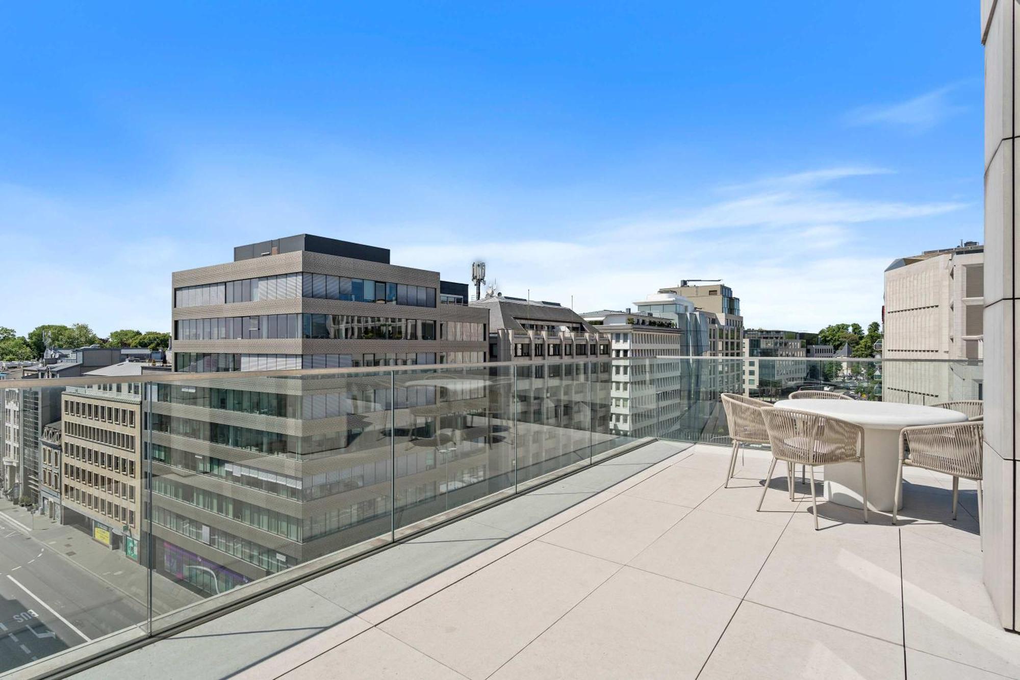 Voya Residence Zenit Royal - Luxury Apart Hotel Rooftop Views & Concierge ルクセンブルク エクステリア 写真