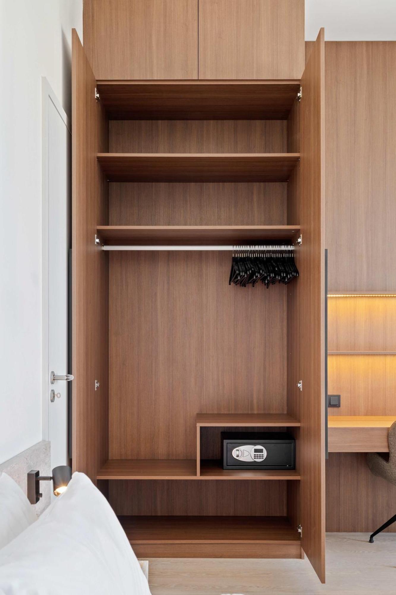 Voya Residence Zenit Royal - Luxury Apart Hotel Rooftop Views & Concierge ルクセンブルク エクステリア 写真