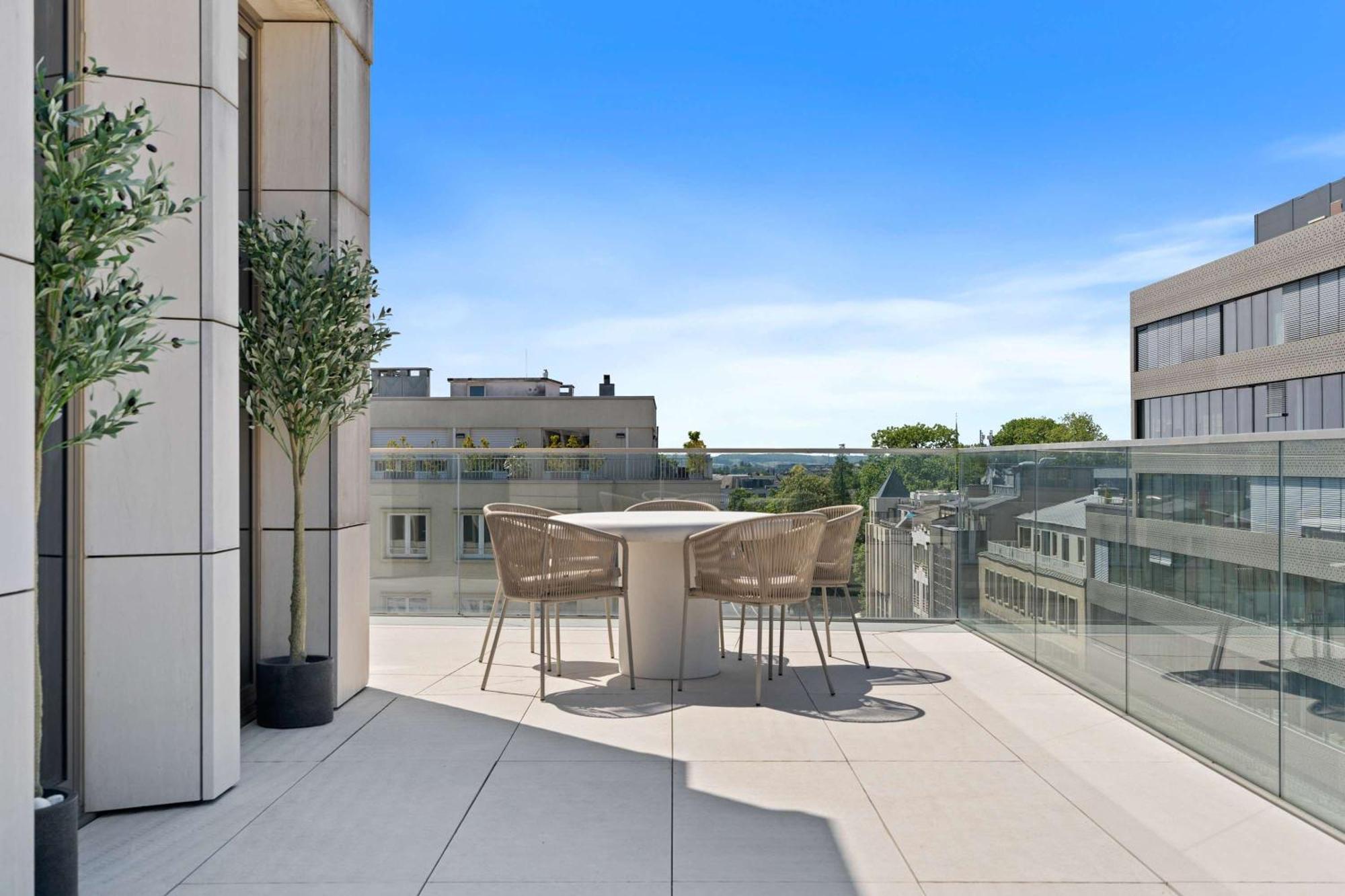 Voya Residence Zenit Royal - Luxury Apart Hotel Rooftop Views & Concierge ルクセンブルク エクステリア 写真