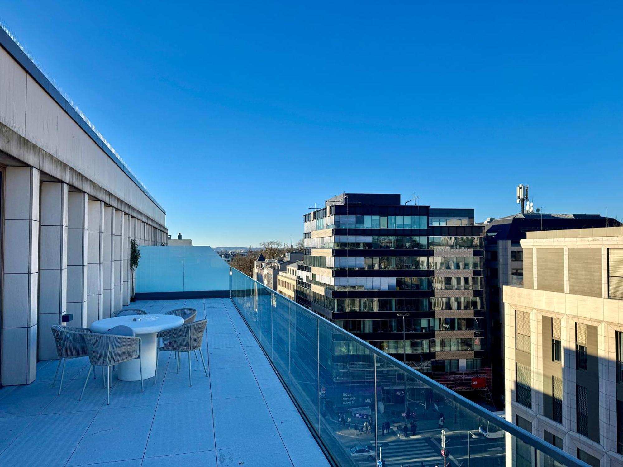 Voya Residence Zenit Royal - Luxury Apart Hotel Rooftop Views & Concierge ルクセンブルク エクステリア 写真