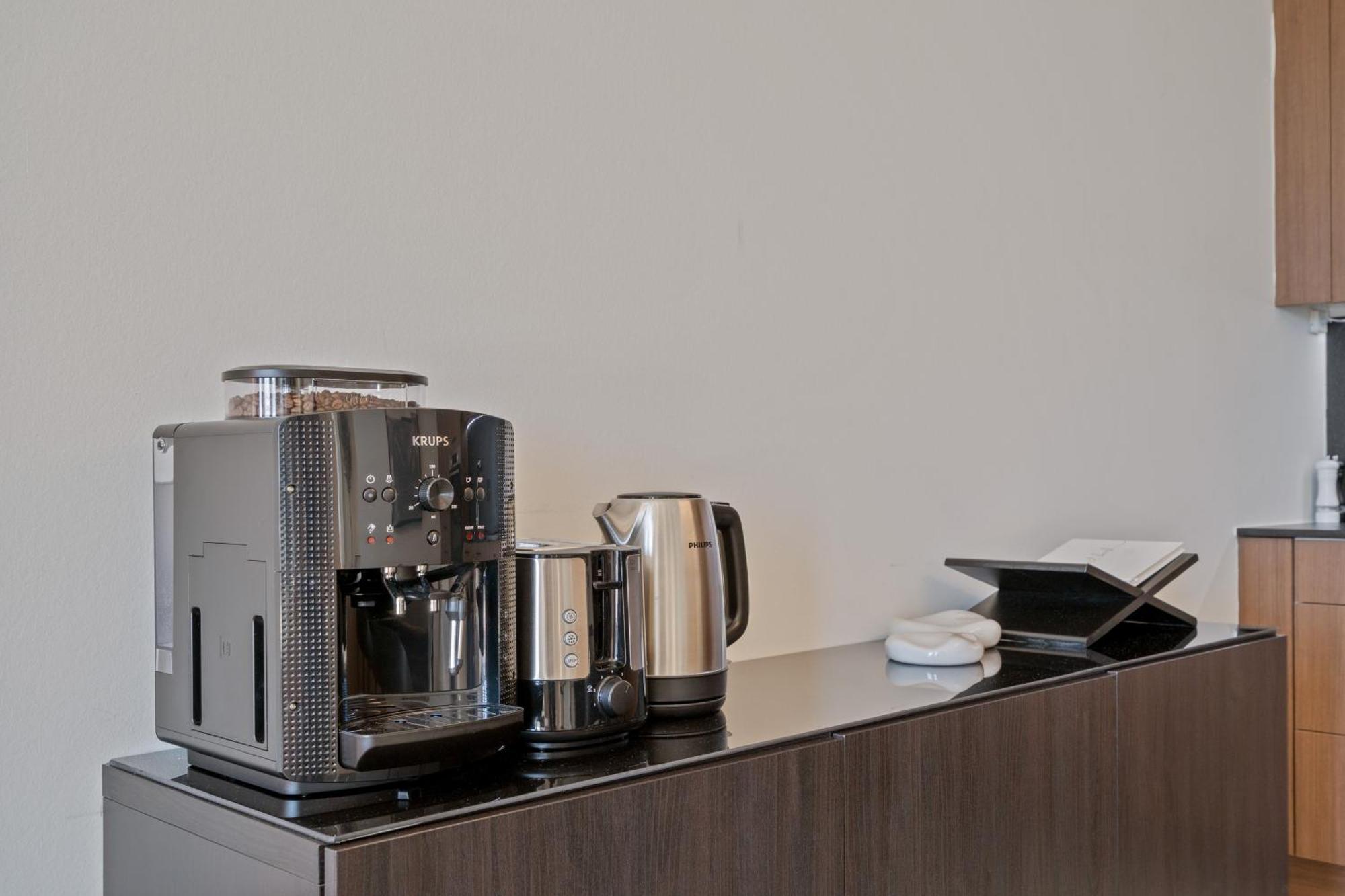 Voya Residence Zenit Royal - Luxury Apart Hotel Rooftop Views & Concierge ルクセンブルク エクステリア 写真