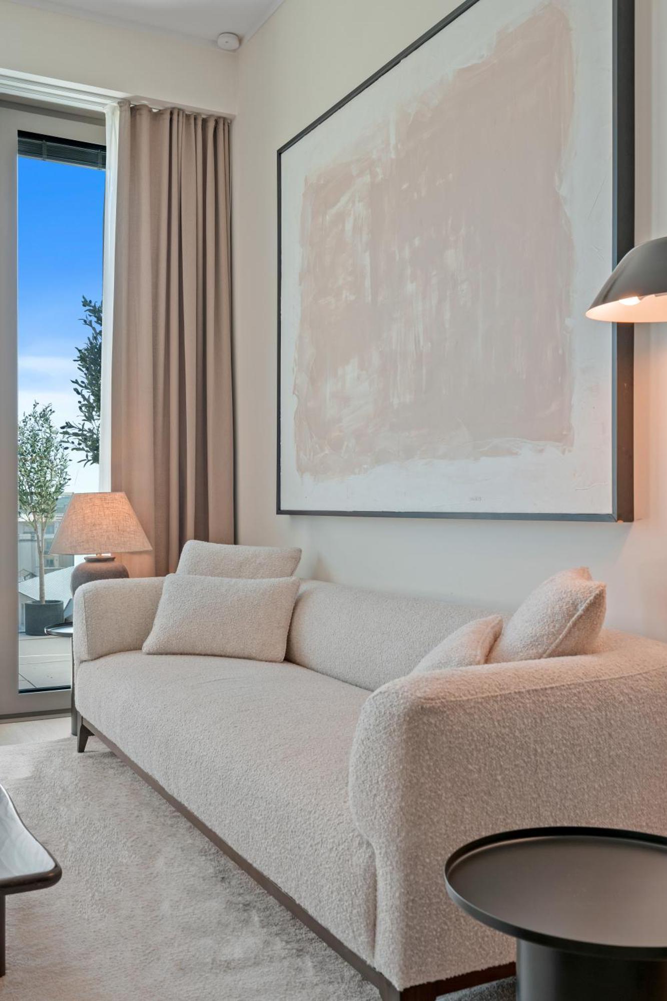Voya Residence Zenit Royal - Luxury Apart Hotel Rooftop Views & Concierge ルクセンブルク エクステリア 写真
